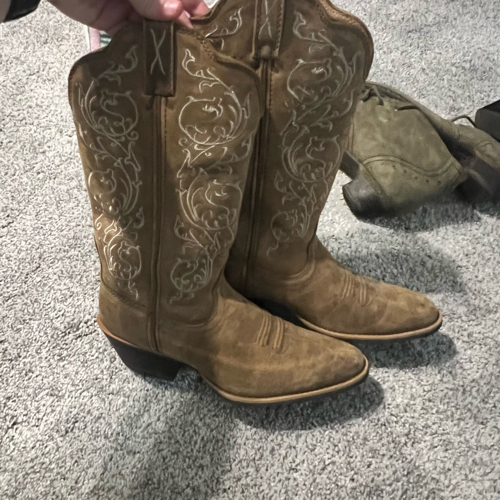 Brown Embroidered Western Boots